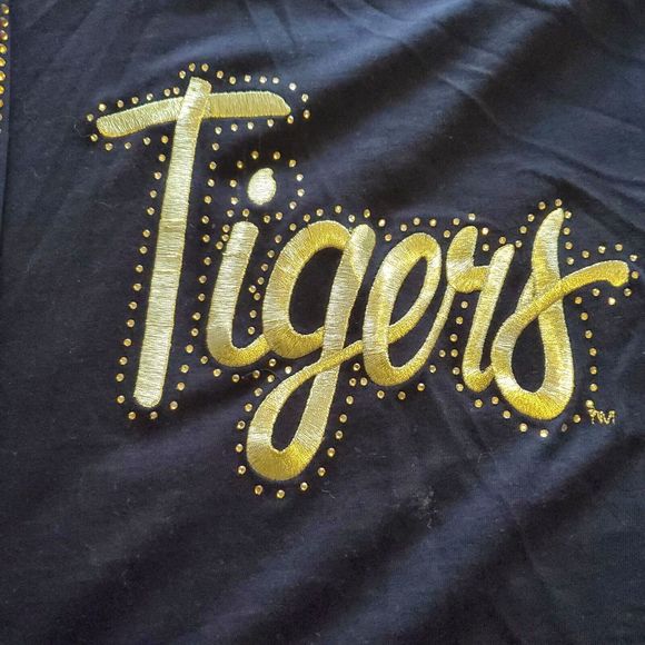The License House Black Long Sleeve T Shirt Gold Rhinestone Tigers Size Medium - Picture 3 of 7